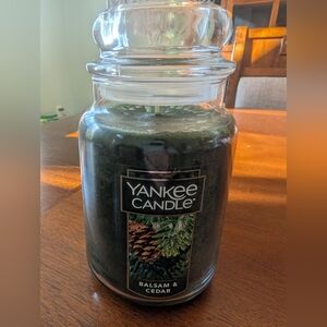 Large Yankee Candle | Balsam & Cedar